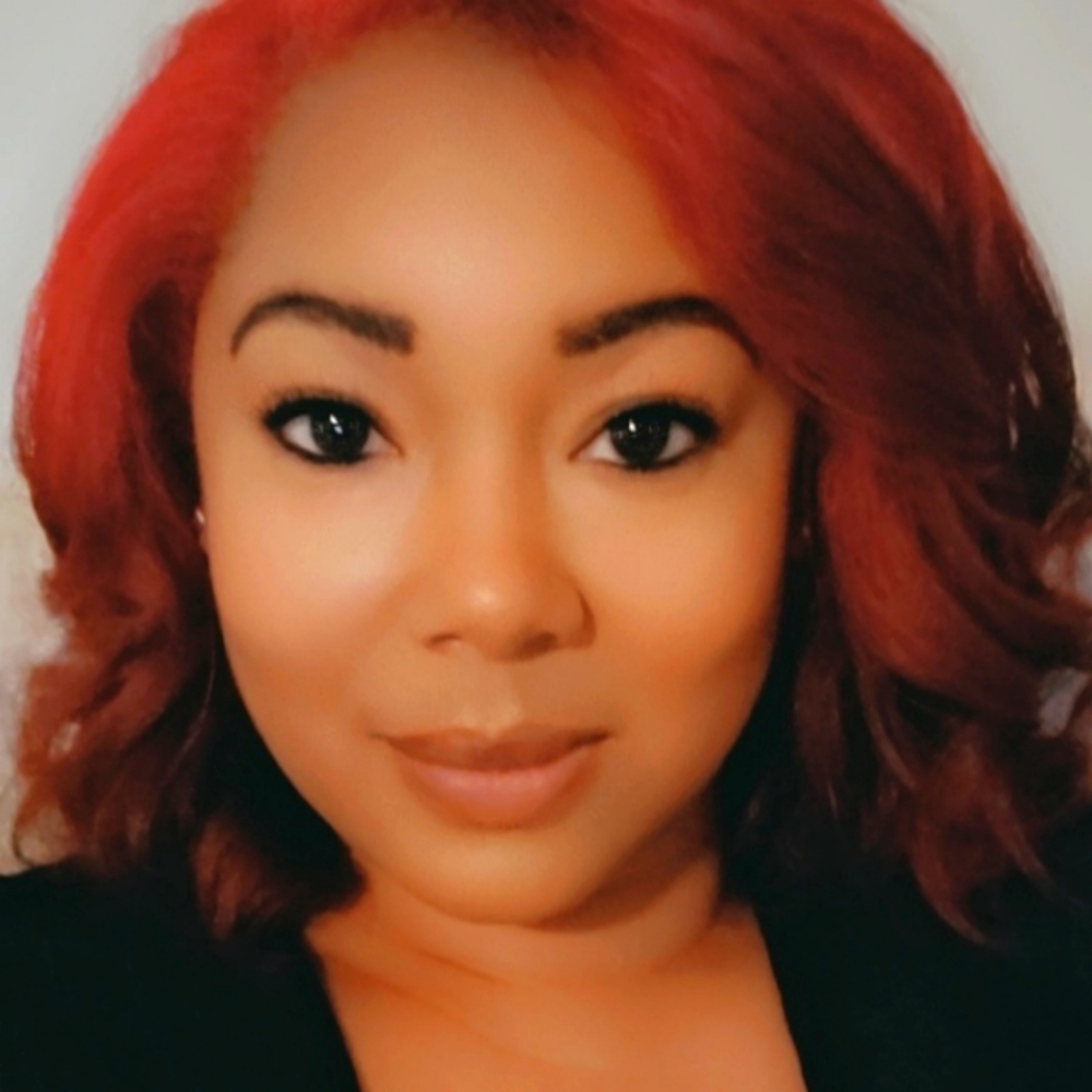 Meet your Posher, Felicia